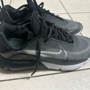 Nike Black and Gray Air Max 2090